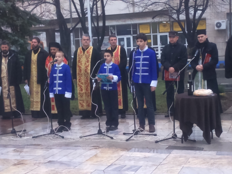 ВРАЦА ПОЧЕТЕ АПОСТОЛА