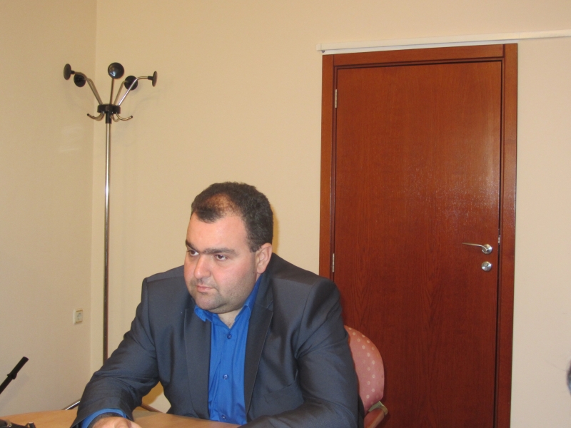 ИЗВЪНРЕДНО ЗАСЕДАНИЕ НА ОБЛАСТНАТА ЕПИЗООТИЧНА КОМИСИЯ ПРЕДСЕДАТЕЛСТВА ЗАМЕСТНИК ОБЛАСТНИЯТ УПРАВИТЕЛ МИРОСЛАВ КОМИТСКИ