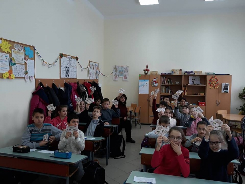 ПО ИНИЦИАТИВА И СЪС СЪДЕЙСТВИЕТО НА ОБЛАСТНИЯ УПРАВИТЕЛ МАЛИНА НИКОЛОВА СТАРТИРА ПРЕВАНТИВНО-ИНФОРМАЦИОННА КАМПАНИЯ, НАСОЧЕНА КЪМ УЧЕНИЦИ ОТ ТРЕТИ И ЧЕТВЪРТИ КЛАС В УЧИЛИЩАТА НА ТЕРИТОРИЯТА НА ОБЛАСТ ВРАЦА