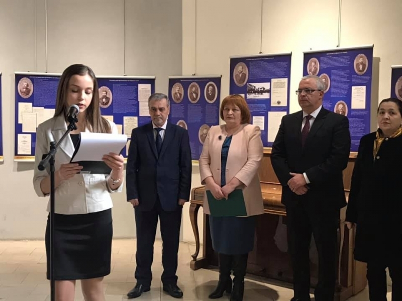 ОБЛАСТНИЯТ УПРАВИТЕЛ МАЛИНА НИКОЛОВА ОТКРИ ДОКУМЕНТАЛНАТА ИЗЛОЖБА „140 ГОДИНИ ОТ УЧРЕДИТЕЛНОТО СЪБРАНИЕ, ПРИЕЛО ТЪРНОВСКАТА КОНСТИТУЦИЯ“