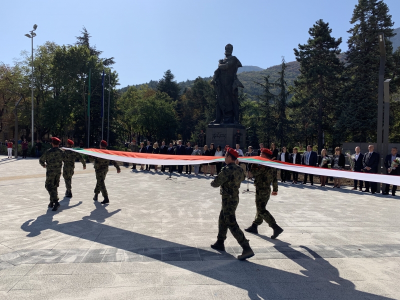 ЦЕРЕМОНИЯ ПО ОТБЕЛЯЗВАНЕТО НА 111-ТАТА ГОДИШНИНА ОТ ОБЯВЯВАНЕТО НА НЕЗАВИСИМОСТТА НА БЪЛГАРИЯ