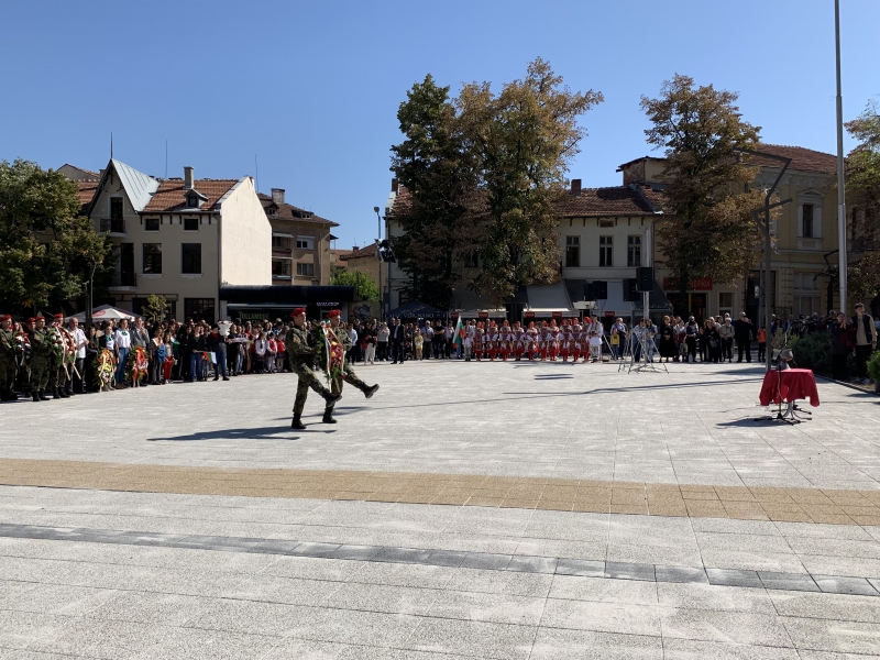 ЦЕРЕМОНИЯ ПО ОТБЕЛЯЗВАНЕТО НА 111-ТАТА ГОДИШНИНА ОТ ОБЯВЯВАНЕТО НА НЕЗАВИСИМОСТТА НА БЪЛГАРИЯ