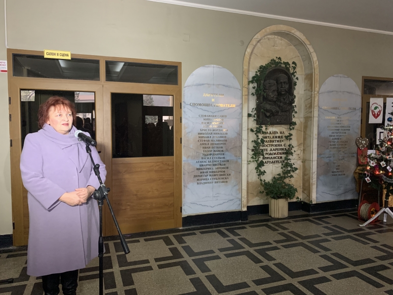 ОБЛАСТНИЯТ УПРАВИТЕЛ МАЛИНА НИКОЛОВА СЕ ВКЛЮЧИ В БЛАГОТВОРИТЕЛНАТА ИНИЦИАТИВА „ОСИНОВИ ВРАЧАНСКО СЕМЕЙСТВО“