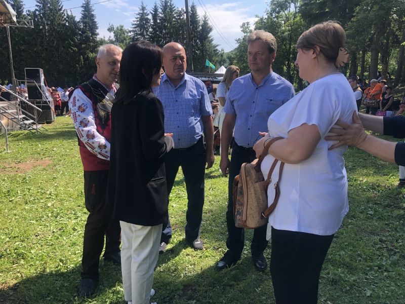 СТЕФАН КРАСИМИРОВ ПОДКРЕПИ ФОЛКЛОРНИЯ СЪСТАВ ОТ ТАРАКЛИЯ  НА НАЦИОНАЛНИЯ ФОЛКЛОРЕН СЪБОР ЛЕДЕНИКА