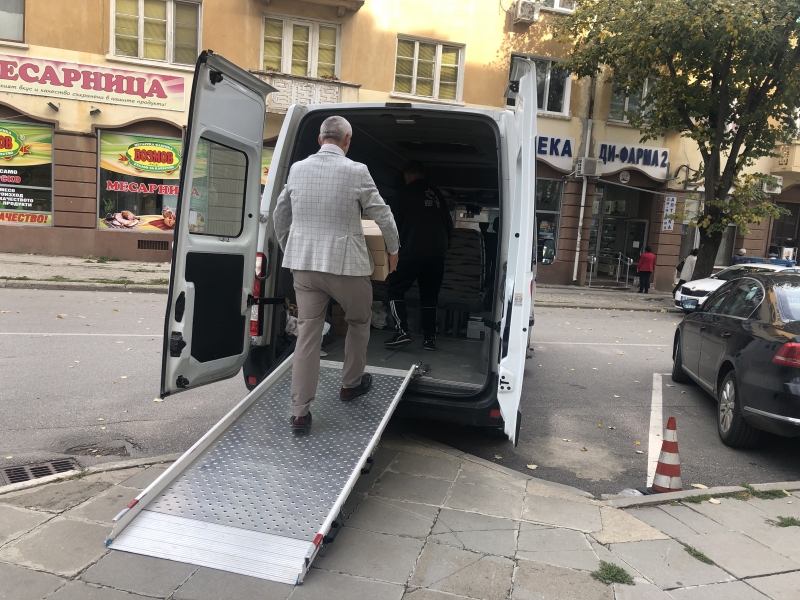 В ОБЛАСТНА АДМИНИСТРАЦИЯ ЗАПОЧНА РАЗДАВАНЕТО НА БЮЛЕТИНИТЕ ПО ГРАФИК ЗА ДЕСЕТТЕ ОБЩИНИ