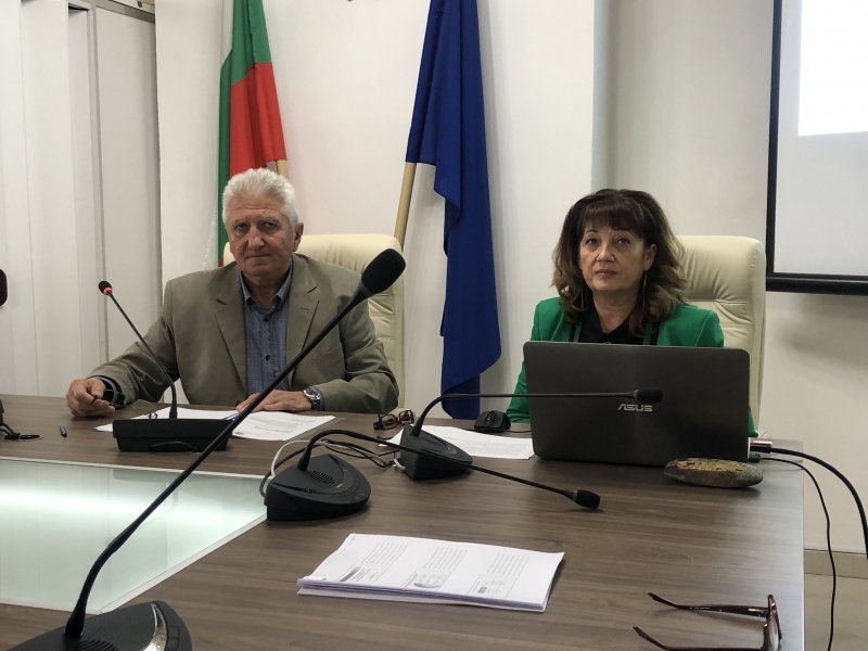 ПОСТОЯННАТА КОМИСИЯ ПО ЗАЕТОСТ ПРОВЕДЕ СВОЕ ЗАСЕДАНИЕ