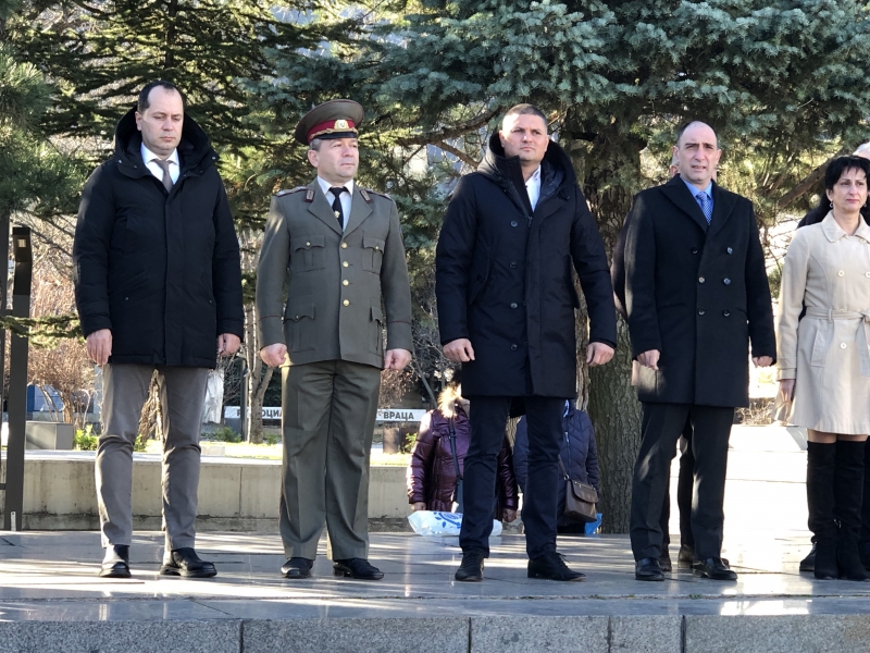 ВЪВ ВРАЦА БЕ ОТБЕЛЯЗАНА ТЪРЖЕСТВЕНО 175-ТА ГОДИШНИНА ОТ РОЖДЕНИЕТО НА ХРИСТО БОТЕВ