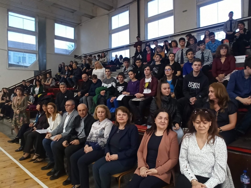 ОФИЦИАЛНО ОТКРИВАНЕ В ГР. ВРАЦА НА 56-ТАТА НАЦИОНАЛНА ОЛИМПИАДА ПО ФИЗИКА