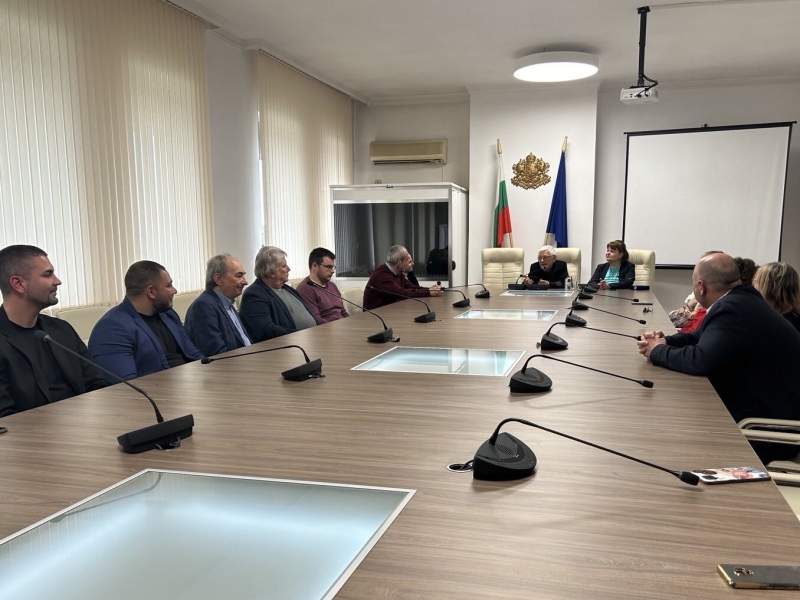 СКЪПИ ГОСТИ ПОСРЕЩНА ОБЛАСТНА АДМИНИСТРАЦИЯ ВРАЦА