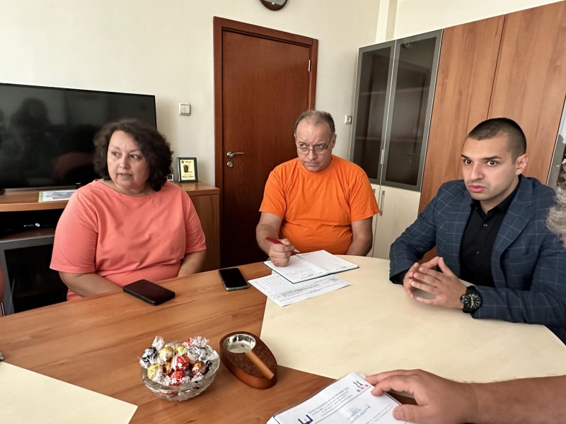 Областният управител Николай Николов настоява за спешни мерки за подобряването на инфраструктурата до контролно-пропускателните пунктове до АЕЦ 