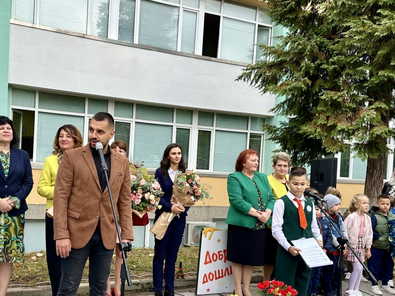 Областният управител Николай Николов по повод първия учебен ден: Образованието е съвършена ценност