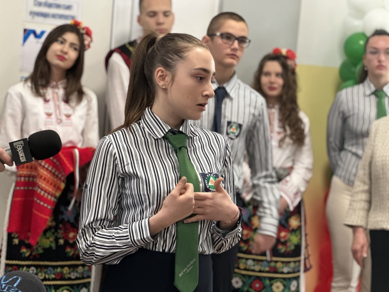 Областният управител Николай Николов: Оптималните условия, които са създадени в учебните заведения в област Враца са добавената стойност към профилираната подготовка