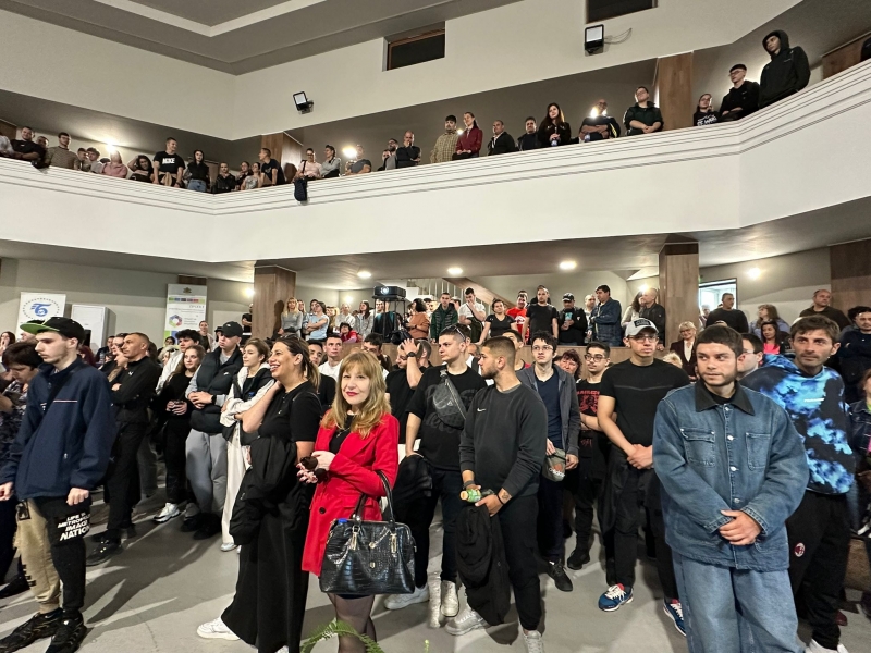 Областният управител Николай Николов и заместник изпълнителният директор на Агенцията по заетостта Габриела Димчева откриха иновативна трудова борса