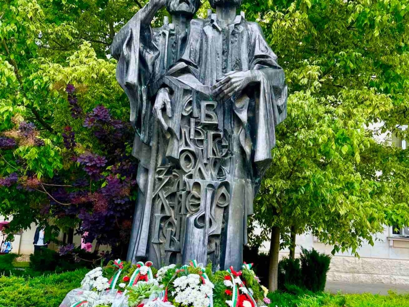 Областният управител Николай Николов: Народ, който почита буквите, никога няма да изгуби своята духовна същност!