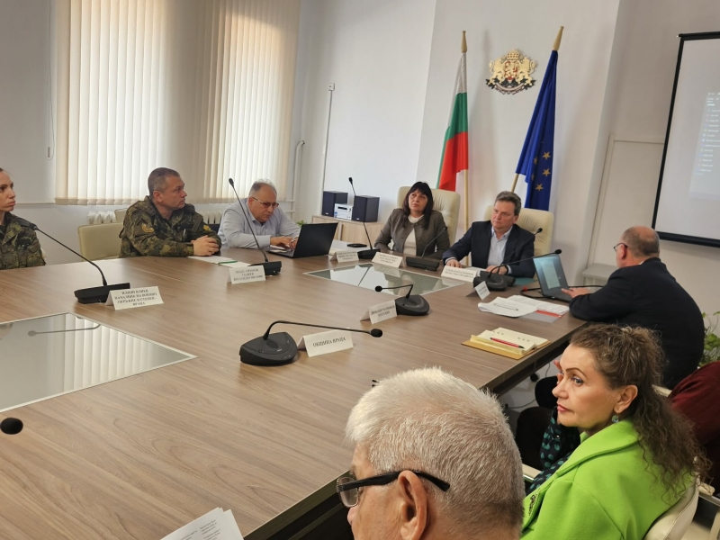 ОБЛАСТНИЯТ УПРАВИТЕЛ СТЕФАН КРАСИМИРОВ ПРОВЕДЕ ЗАСЕДАНИЕ НА КОМИСИЯТА „ВОЕННИ ПАМЕТНИЦИ“ 