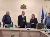 КЛЕТВА ПОЛОЖИХА НОВОИЗБРАНИТЕ ОБЩИНСКИ СЪВЕТНИЦИ В РОМАН, КМЕТЪТ НА ОБЩИНАТА И КМЕТОВЕТЕ НА КМЕТСТВА