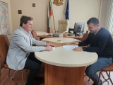 ОБЛАСТНИЯТ УПРАВИТЕЛ СТЕФАН КРАСИМИРОВ ПРОВЕДЕ СРЕЩА ВЪВ ВРЪЗКА С ПРОВЕРКИ НА ХРАНИТЕЛНИ ДОСТАВКИ ЗА ДЕТСКИ ГРАДИНИ И УЧИЛИЩА В ОБЩИНА ВРАЦА